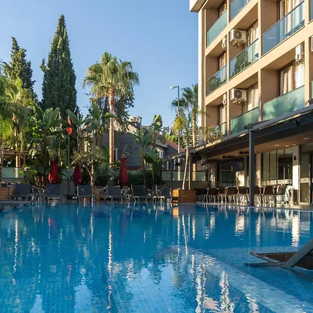 Laren Family Hotel & Spa - Boutique Class-2